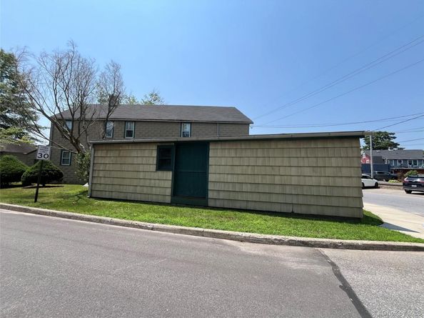 174 Railroad Avenue, Saint James NY 11780