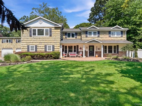 11 Tern Court, East Islip NY 11730