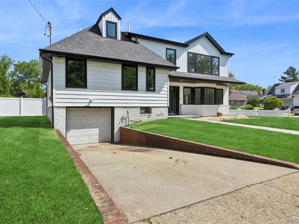 934 Eileen Terrace, Woodmere NY 11598