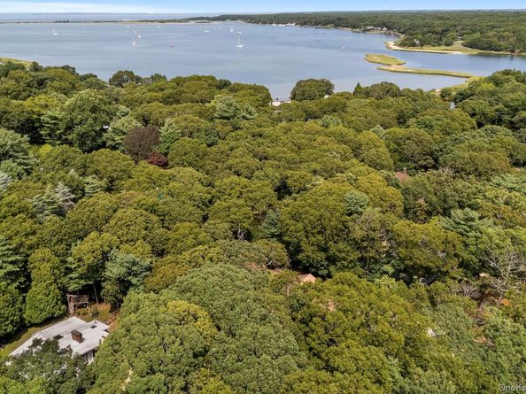 7 Albertines Lane, East Hampton NY 11937