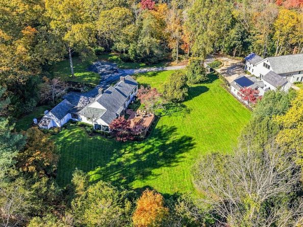 2 Camel Hollow Road, Lloyd Harbor NY 11743