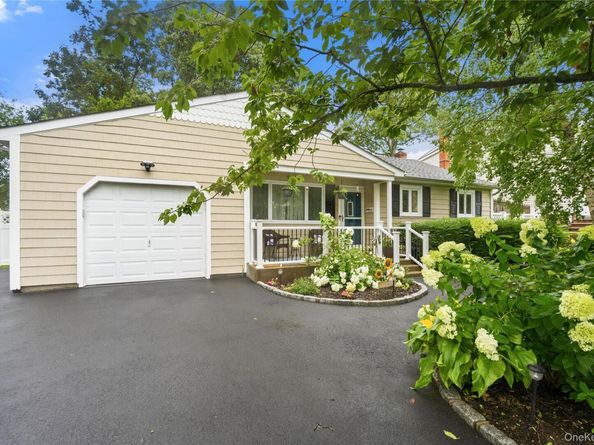 333 Ontario Street, Ronkonkoma NY 11779