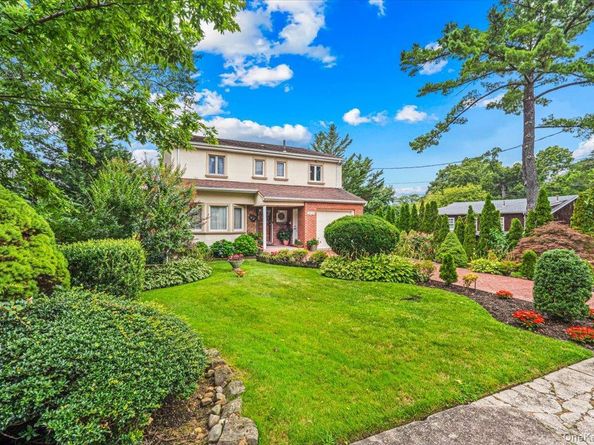 3850 Hillcrest Avenue, Douglaston NY 11363