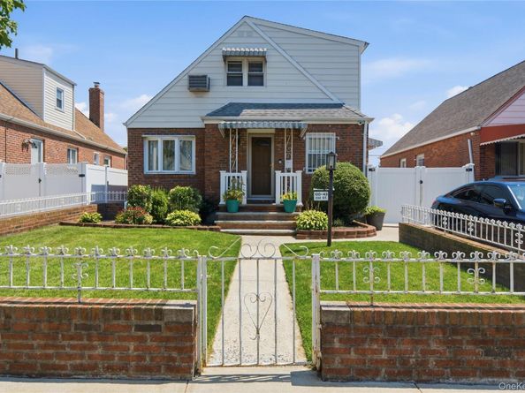 12043 232nd Street, Cambria Heights NY 11411