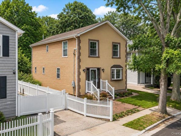 571 Park Avenue, West Hempstead NY 11552
