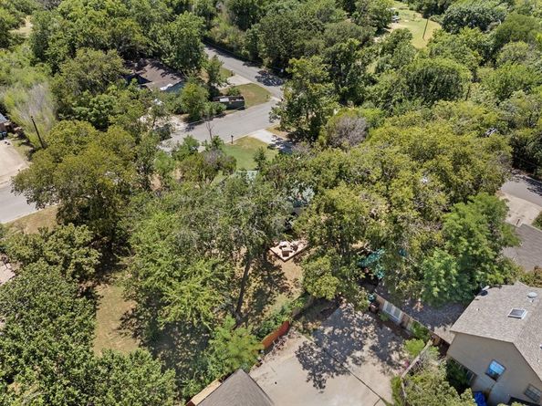 1940  Whippoorwill Lane , Denton Texas 76205