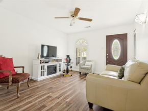 326  Independence Drive , Garland Texas 75043