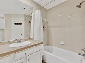 4034  Rawlins Street  207, Dallas Texas 75219
