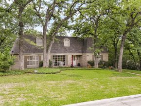 3704  Lynnwood Drive , Arlington Texas 76013