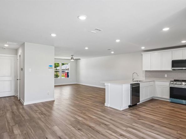 3027  River Birch Drive , Dallas Texas 75253