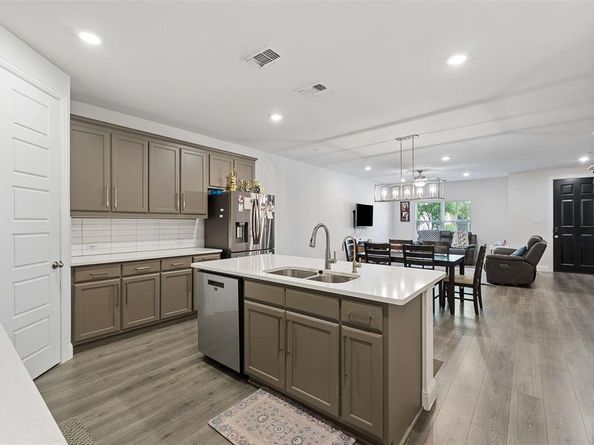310  Ferndale Street , Lewisville Texas 75056