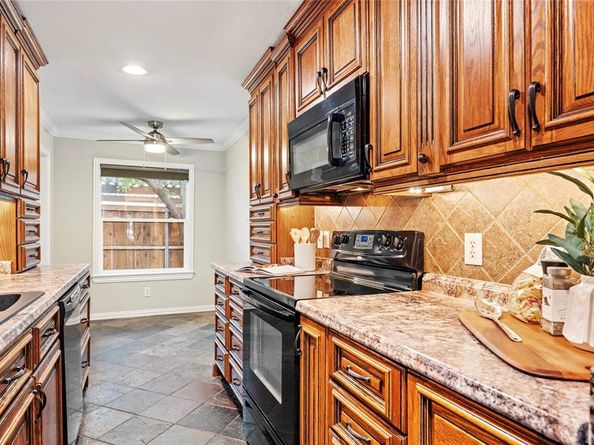 13571  Waterfall Way , Dallas Texas 75240