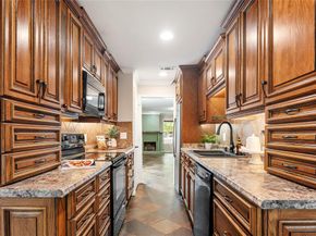 13571  Waterfall Way , Dallas Texas 75240