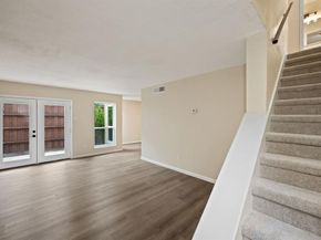 2671  Via Del Mar  , Carrollton Texas 75006
