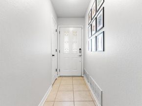 2600 S Meadow Drive , Fort Worth Texas 76133