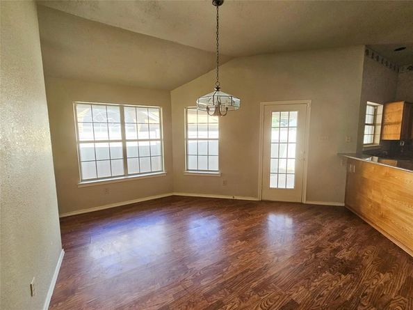 5817  Fox Hunt Drive , Arlington Texas 76017