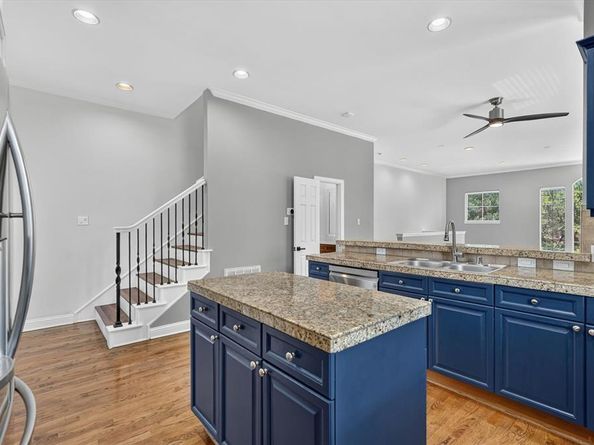 4114  Lafayette Street , Dallas Texas 75204