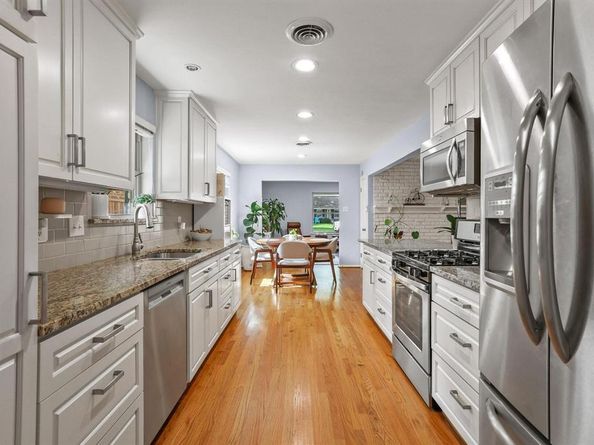 10432  Chesterton Drive , Dallas Texas 75238