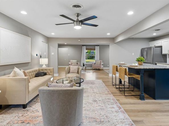 10647  Chesterton Drive , Dallas Texas 75238