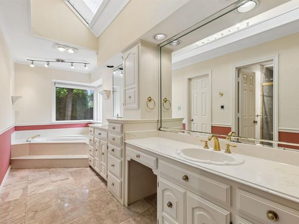 2212  Lorraine Drive , Carrollton Texas 75006