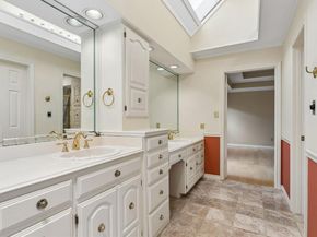 2212  Lorraine Drive , Carrollton Texas 75006