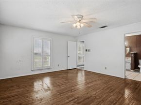 1726  Venetian Circle , Arlington Texas 76013