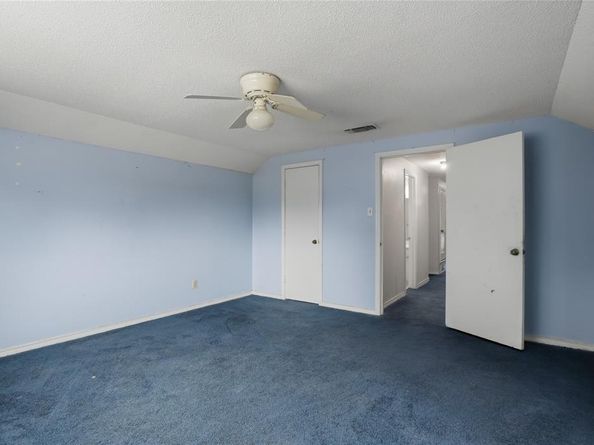 1726  Venetian Circle , Arlington Texas 76013