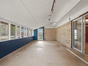 1726  Venetian Circle , Arlington Texas 76013