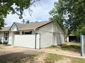 704  Manhattan Drive , Dallas Texas 75217