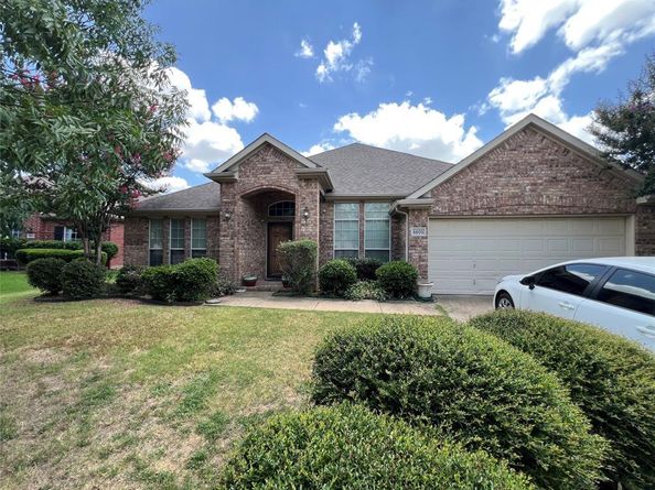 4605  Bellflower Way , Fort Worth Texas 76123