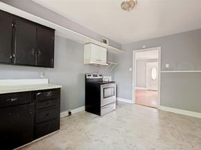 2351  Kingswood Drive , Dallas Texas 75228