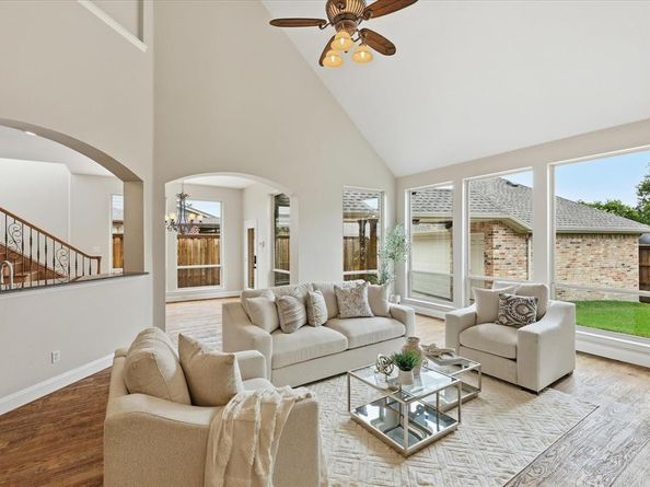 2518  Merlin Drive , Lewisville Texas 75056