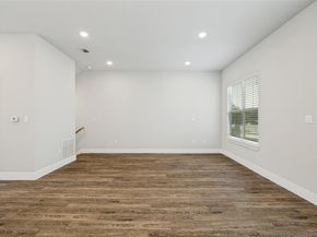 714 N Plano Road , Richardson Texas 75081