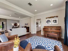 6802  Lochmoor Lane , Garland Texas 75044