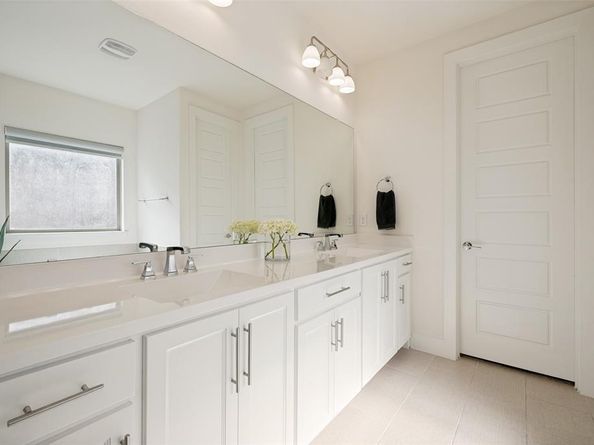 2213  Leslie Lane , McKinney Texas 75072
