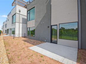 1111  Raiford Road  104, Carrollton Texas 75007