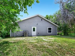 1415 E Jefferson Avenue , Fort Worth Texas 76104