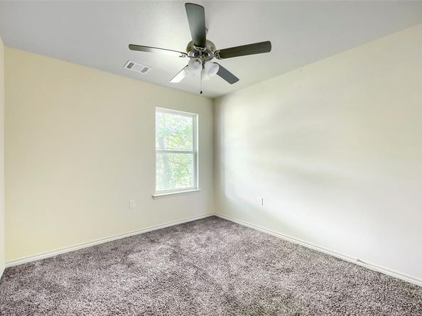 1415 E Jefferson Avenue , Fort Worth Texas 76104