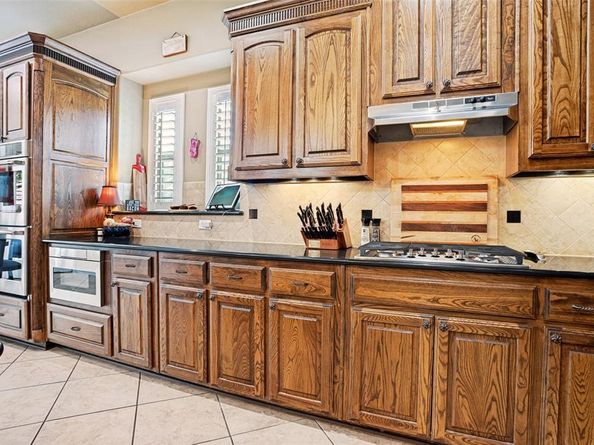 1209  Diamond Leaf Drive , Corinth Texas 76208
