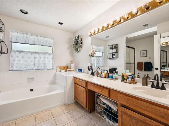 420  Misty Oaks Street , Azle Texas 76020