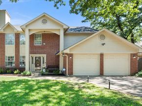 420  Misty Oaks Street , Azle Texas 76020