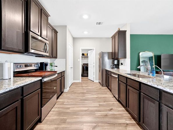 1033  McDonald Drive , Crowley Texas 76036