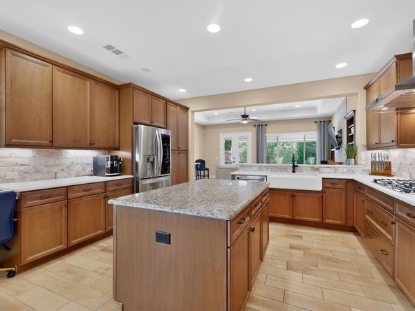9505  Greenstone Way , Denton Texas 76207