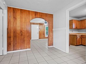 1015  Wilshire Boulevard , Arlington Texas 76012