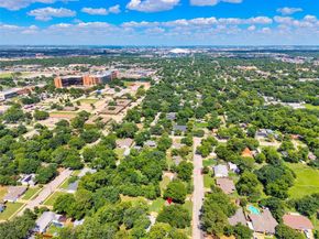 1015  Wilshire Boulevard , Arlington Texas 76012