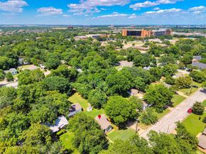 1015  Wilshire Boulevard , Arlington Texas 76012