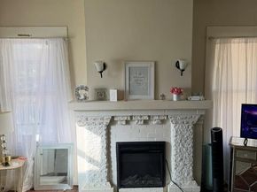 4827  Tremont Street , Dallas Texas 75246
