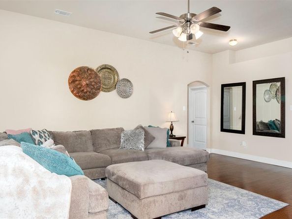 5629  Spirit Lake Drive , Fort Worth Texas 76179