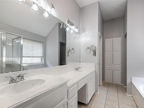 8737  San Joaquin Trail , Fort Worth Texas 76118