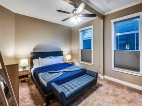 820 W 8th Street , Dallas Texas 75208